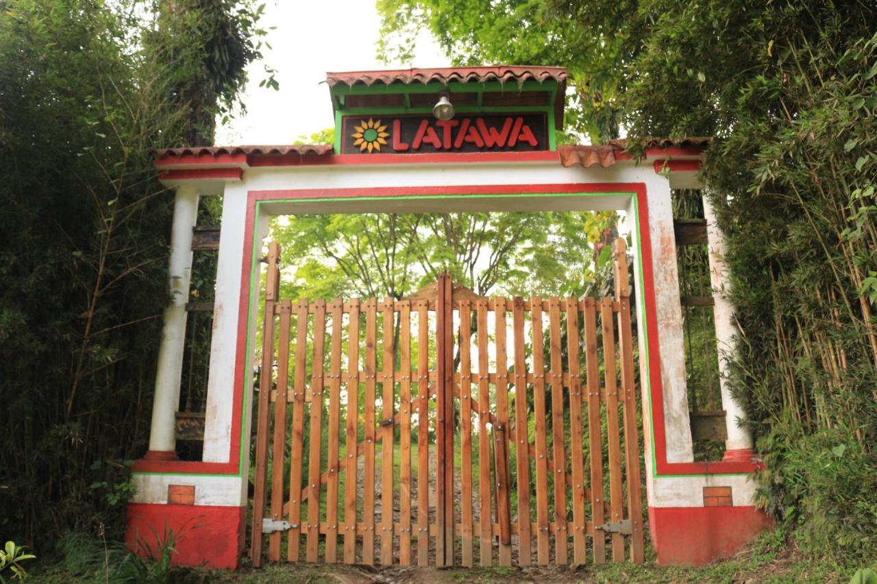Finca Chalet La Tawa Sevilla  Exterior photo