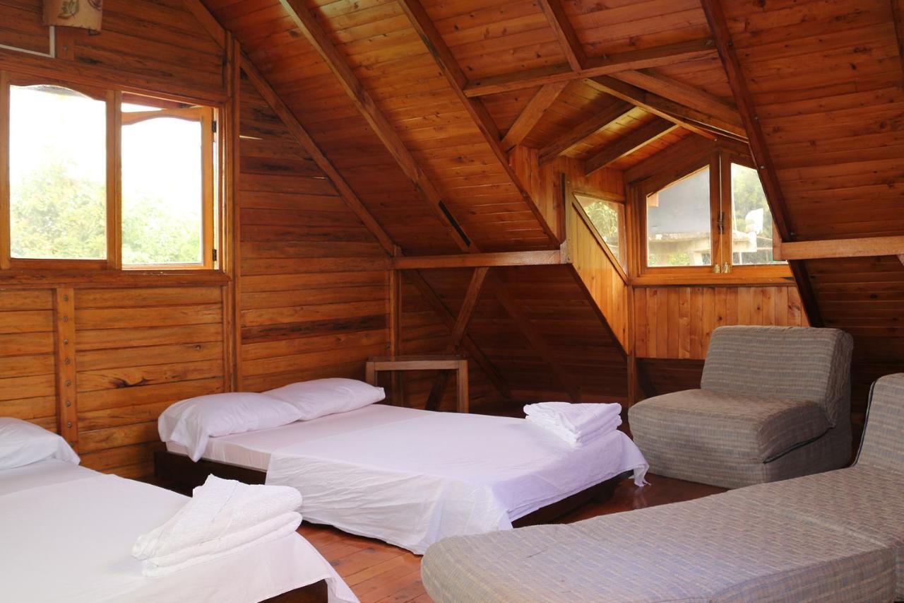 Finca Chalet La Tawa Sevilla  Exterior photo